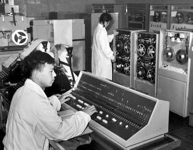 從《模仿游戲》到微處理器 解碼計(jì)算機(jī)的前世今生